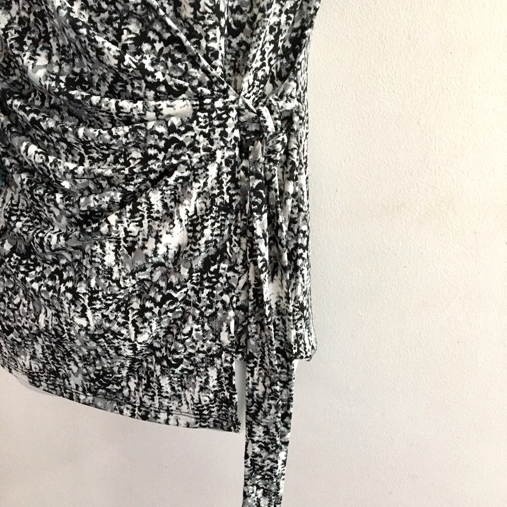 George | Wrap Top - Picture 4 of 7